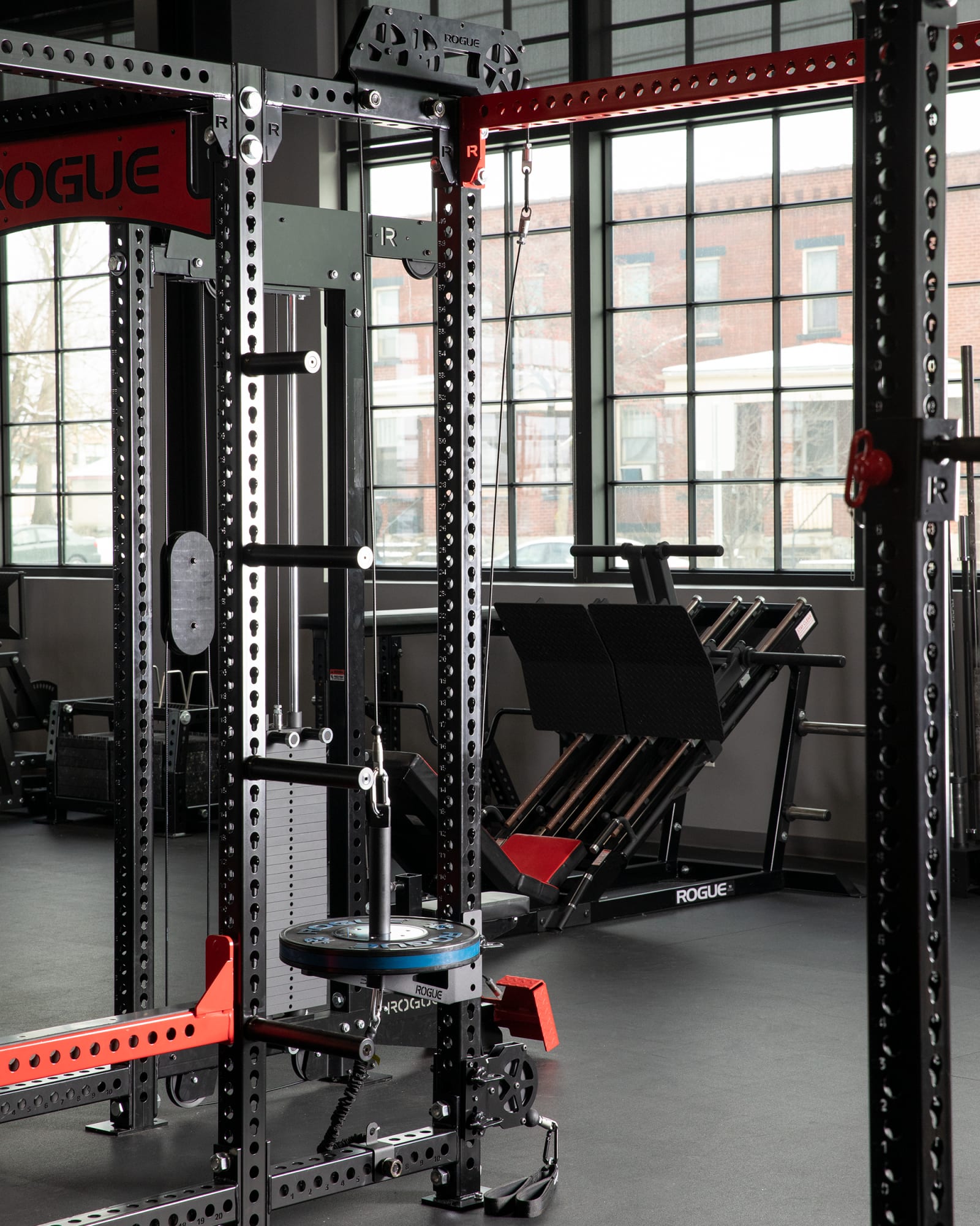 Pulley attachment for power rack clearance